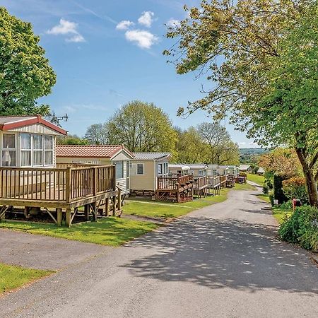 Noble Court Holiday Park Narberth Eksteriør bilde