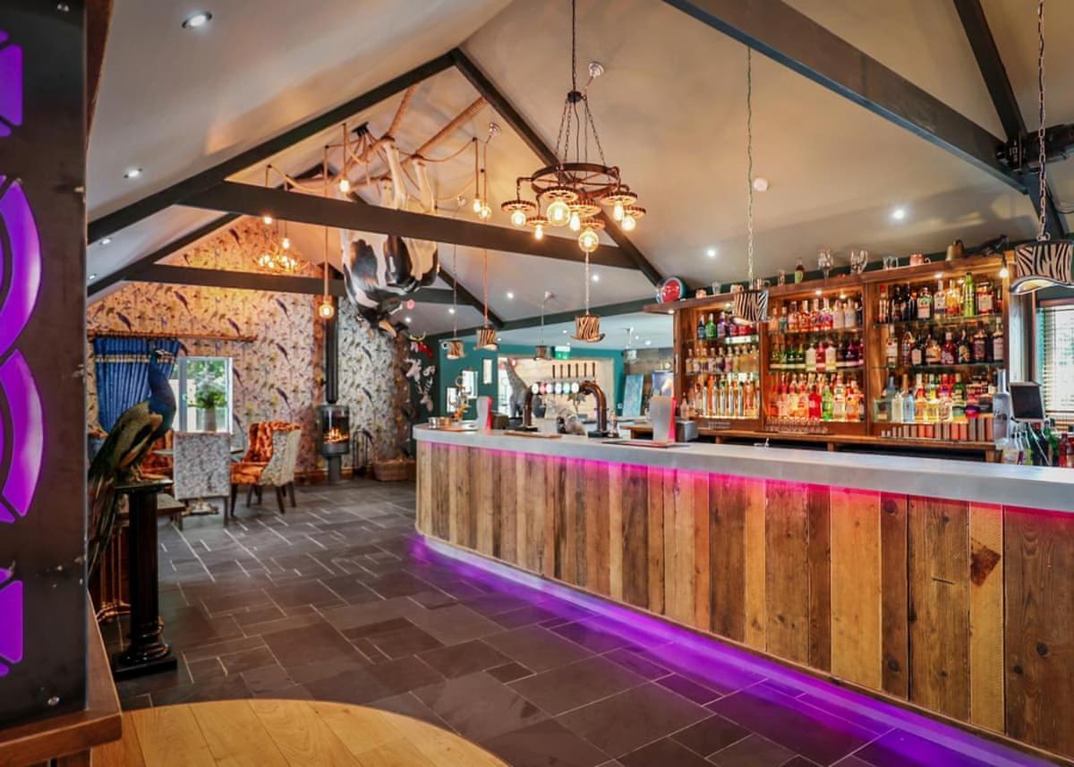 Noble Court Holiday Park Narberth Eksteriør bilde