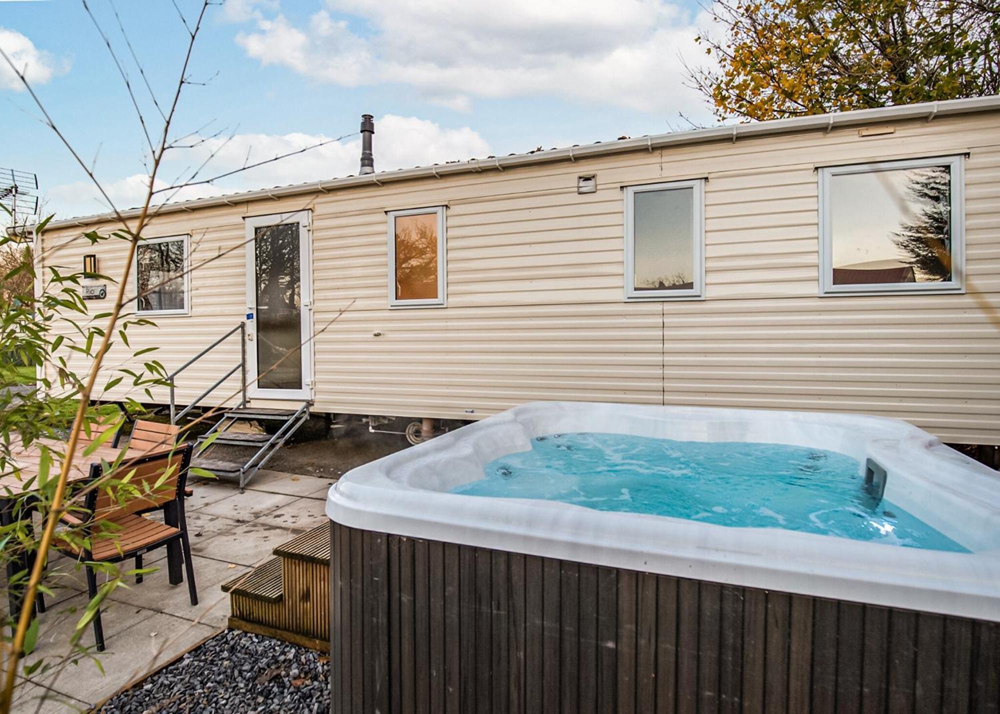 Noble Court Holiday Park Narberth Rom bilde